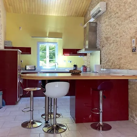 Dom wakacyjny La Cadette Charmante Maison En Pierre *