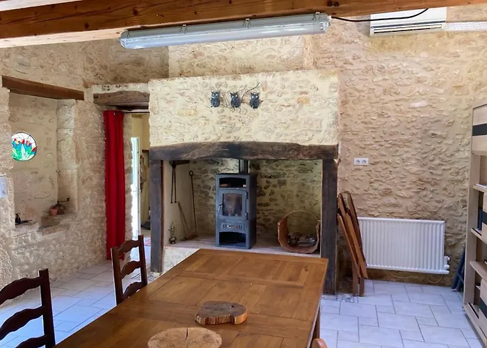 La Cadette Charmante Maison En Pierre * Alles-Sur-Dordogne